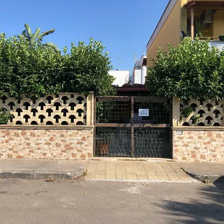 Rosa Casa Vacanza * Surbo